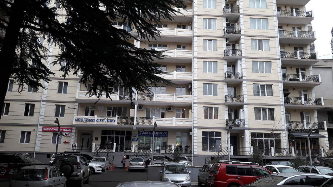 City Star Tbilisi Esterno foto